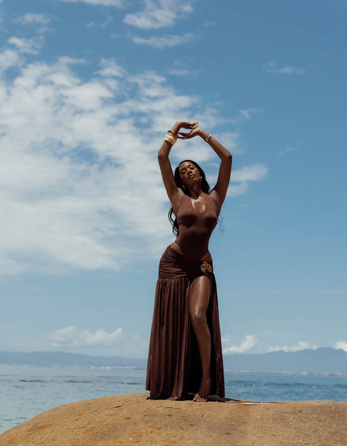 Mode Around the Globe: Crystal Nicole