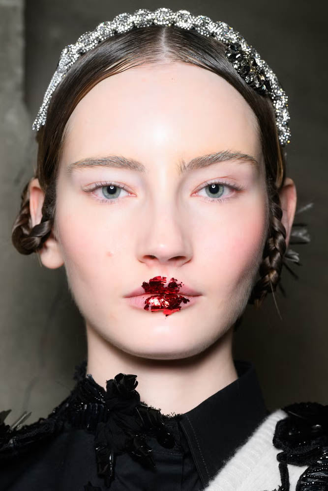 Modeliste Beauty: 16 Fall Runway Beauty Trends to Try Now