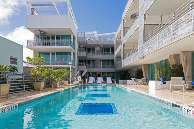 Z Ocean Hotel South Beach outdoor heated pool